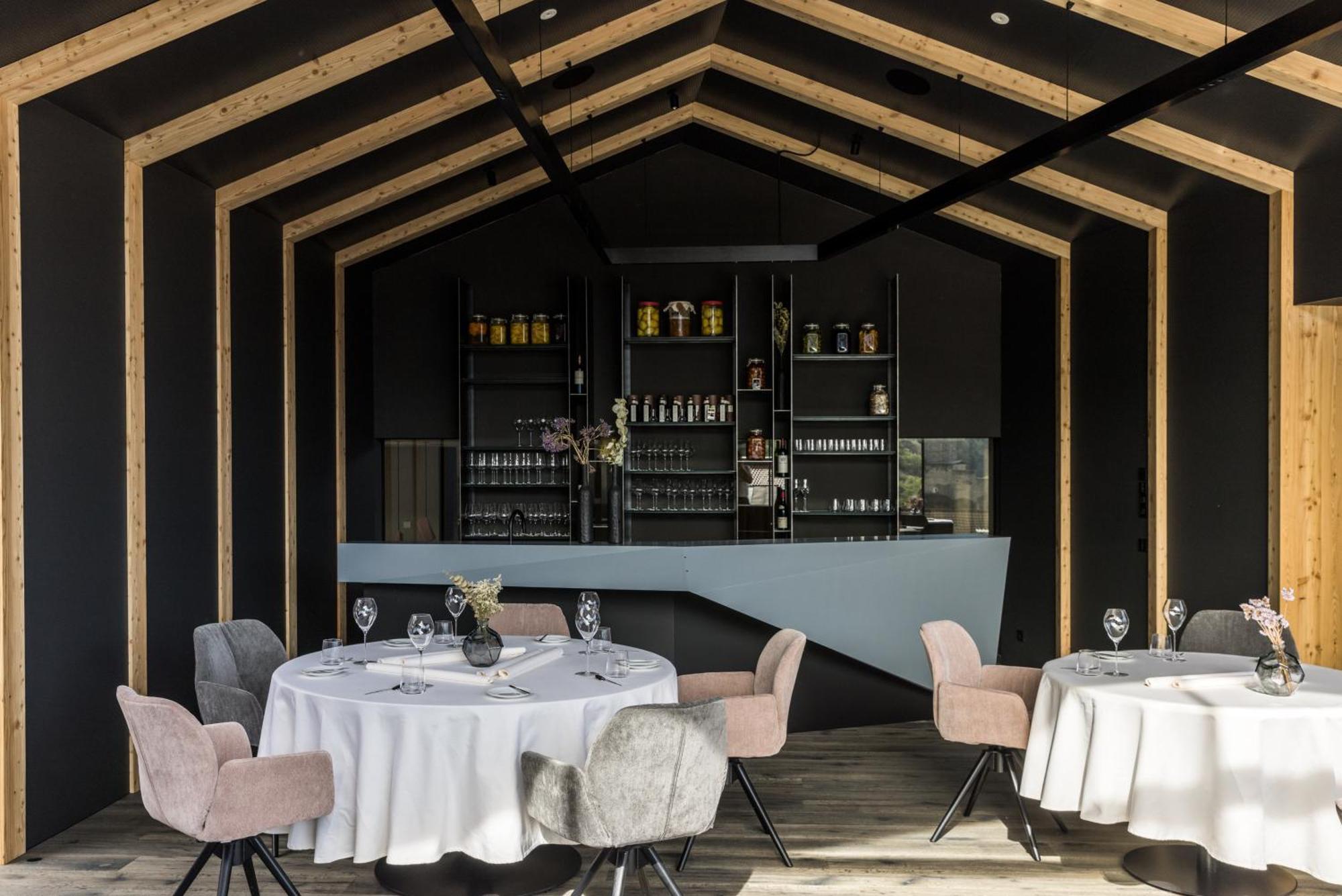 בורגוסיו Hotel Weisses Kreuz מראה חיצוני תמונה